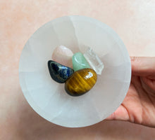 Load image into Gallery viewer, Selenite Charging Bowl
